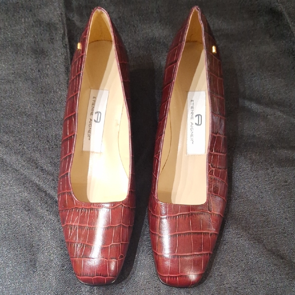 Etienne Aigner Women's Burgundy Croc-Embossed Flats